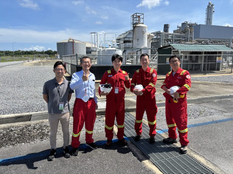 Representatives from Mitsubishi Corporation Visit CGCL